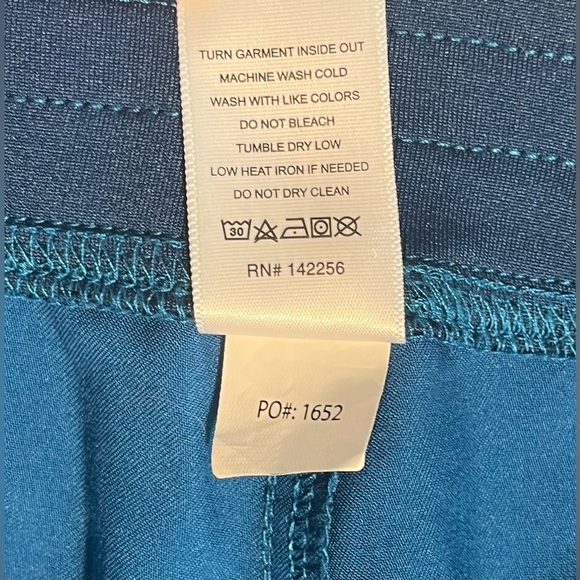 💙💚FIGS Livingston™ Basic Scrub Pants XXL Limited edition color-Alps Blue EUC - Picture 10 of 11